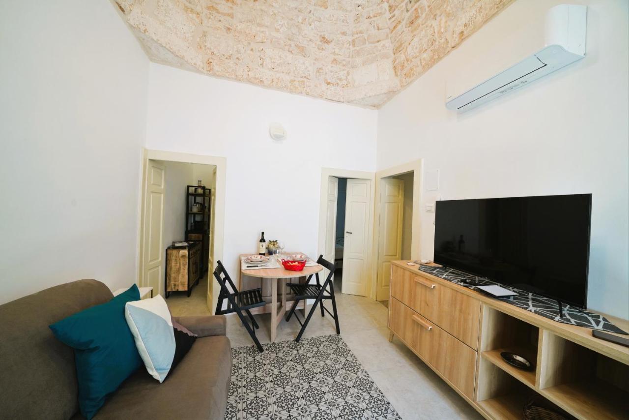 Domus Lapis - Con Terrazza Panoramica Villa Ostuni Bagian luar foto